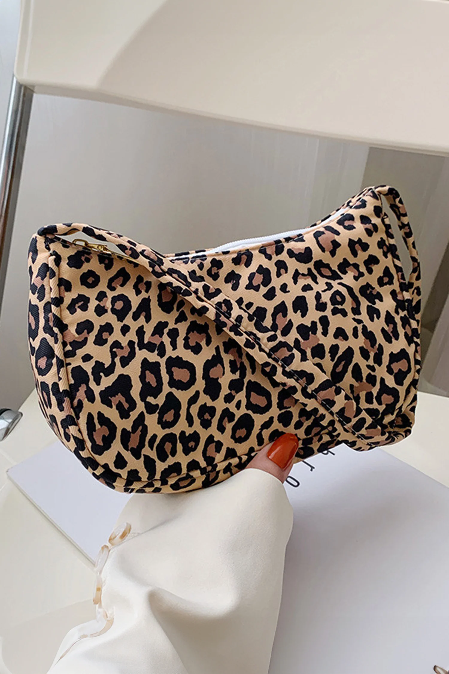 5e7ccae26345925607f2cba7a0f9fcdeab7a7d005c4335aa4ee514163843487c Coffee Leopard Printed Minimalist Shoulder Bag - Image 4