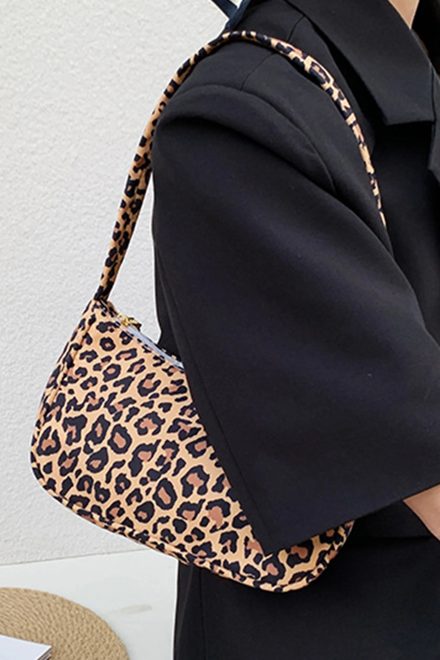 916ef530dd5563d7e9725b822d7e4dab6d47950e113085f15b15ef7c6aac880e Coffee Leopard Printed Minimalist Shoulder Bag - Image 2