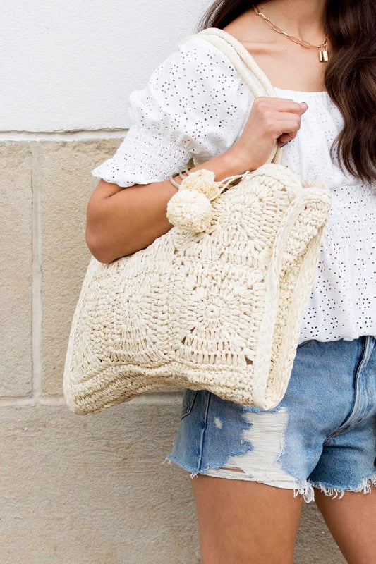 b4851ab6d519a71ca35d74f402a1c97c4e7e2d781cd47b4c68b0b6555a5a7c40 Straw Traveler Tote - Image 6