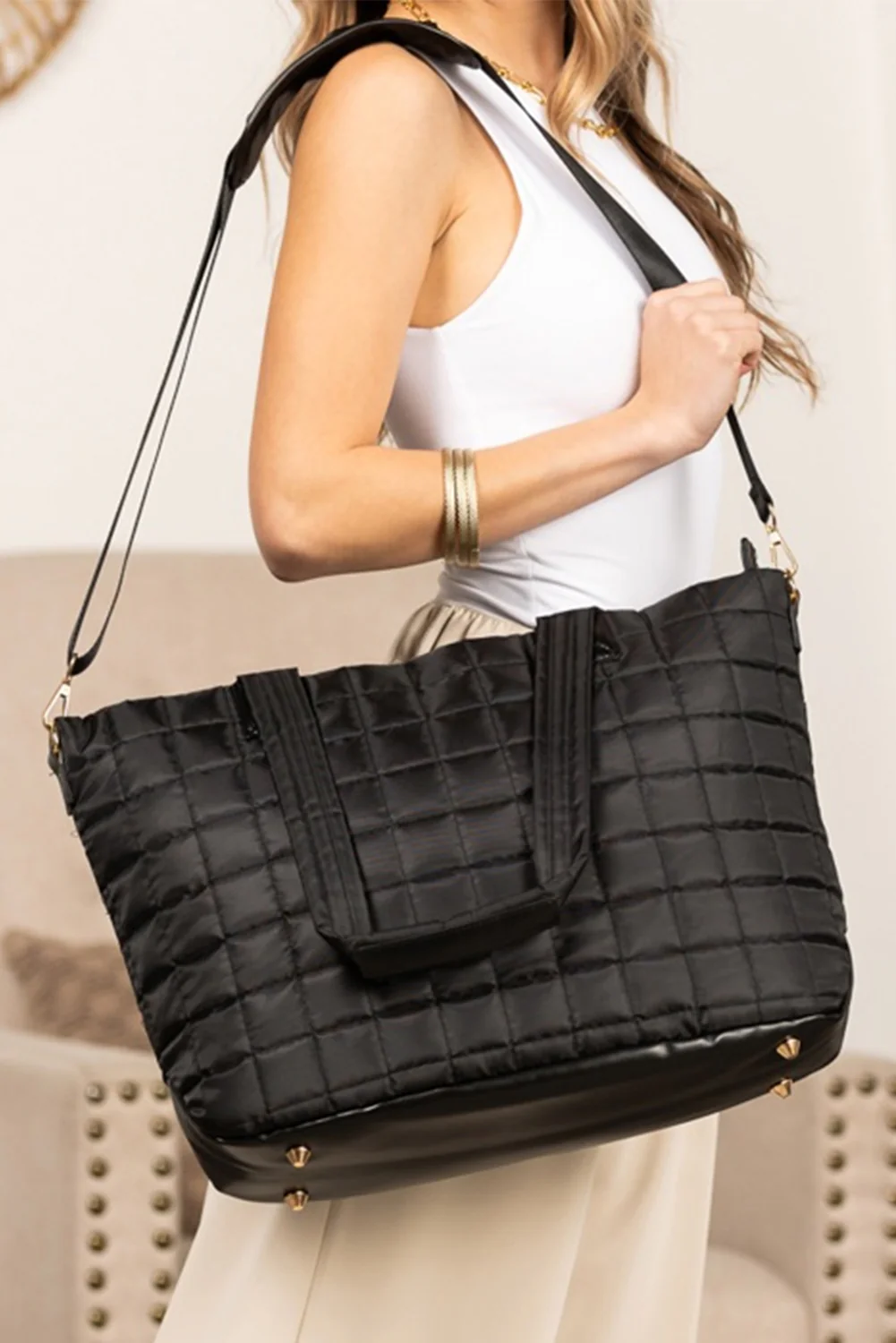 ba3e1062601bf810588387397dcef43cab813bb8149df0c1367c92f7ba0accd3 Black Quilted Patchwork Large Tote Bag and Clutch 2pcs Set - Image 4
